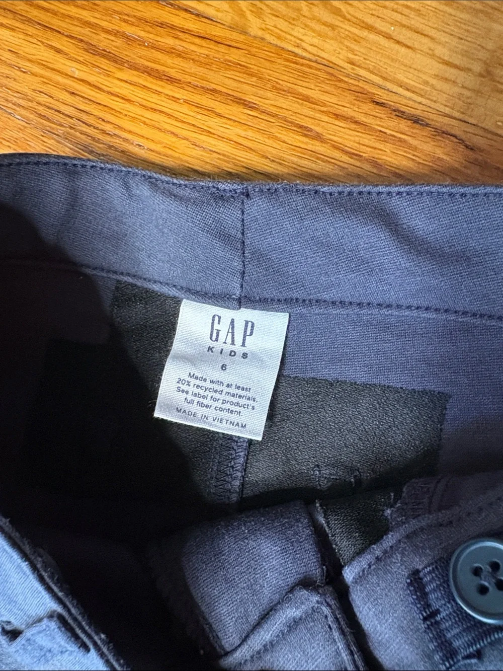 2 pants Old Navy and Gap Kids 👧 Black and Blue Jeans with Heart Knee Patch